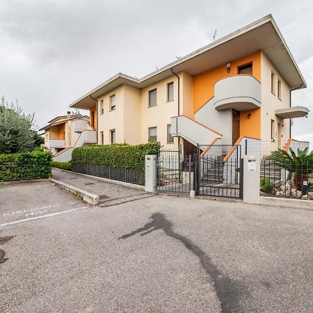 Ca' Mastro Bright Flat With Parking Apartman Tavullia Kültér fotó